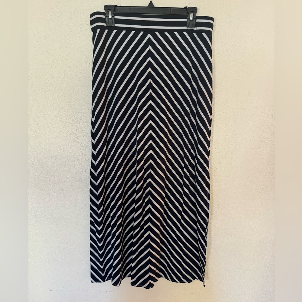 The Limited Women’s Navy/White Striped Maxi Skirt